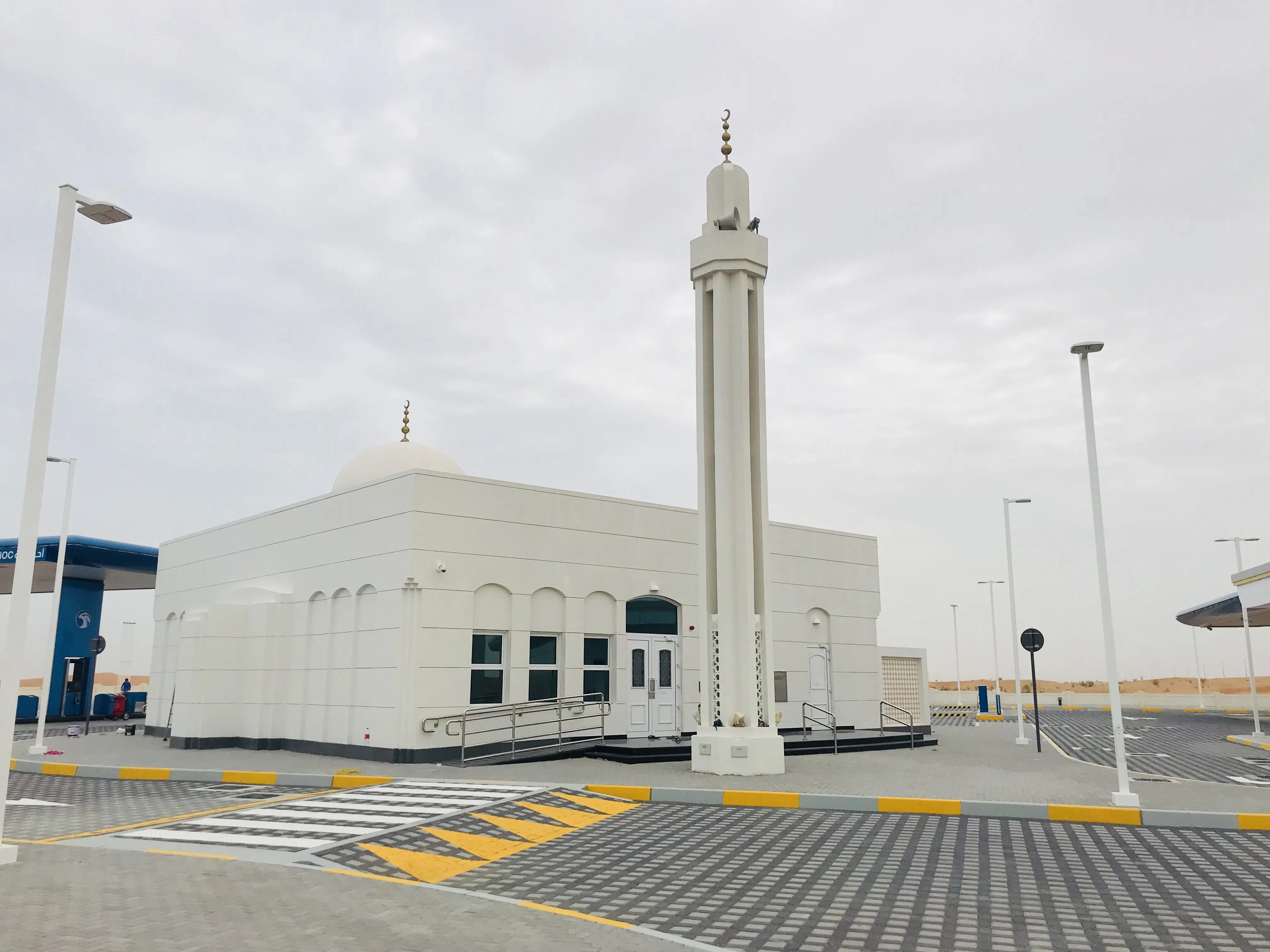 Service Station in Al Surrah - image 4